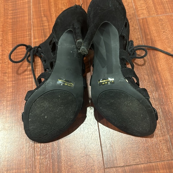 Guess Sandals - Picture 4 of 5